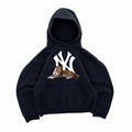 NEW YORK SITTING CHEETAH GRAPHIC HOODIE